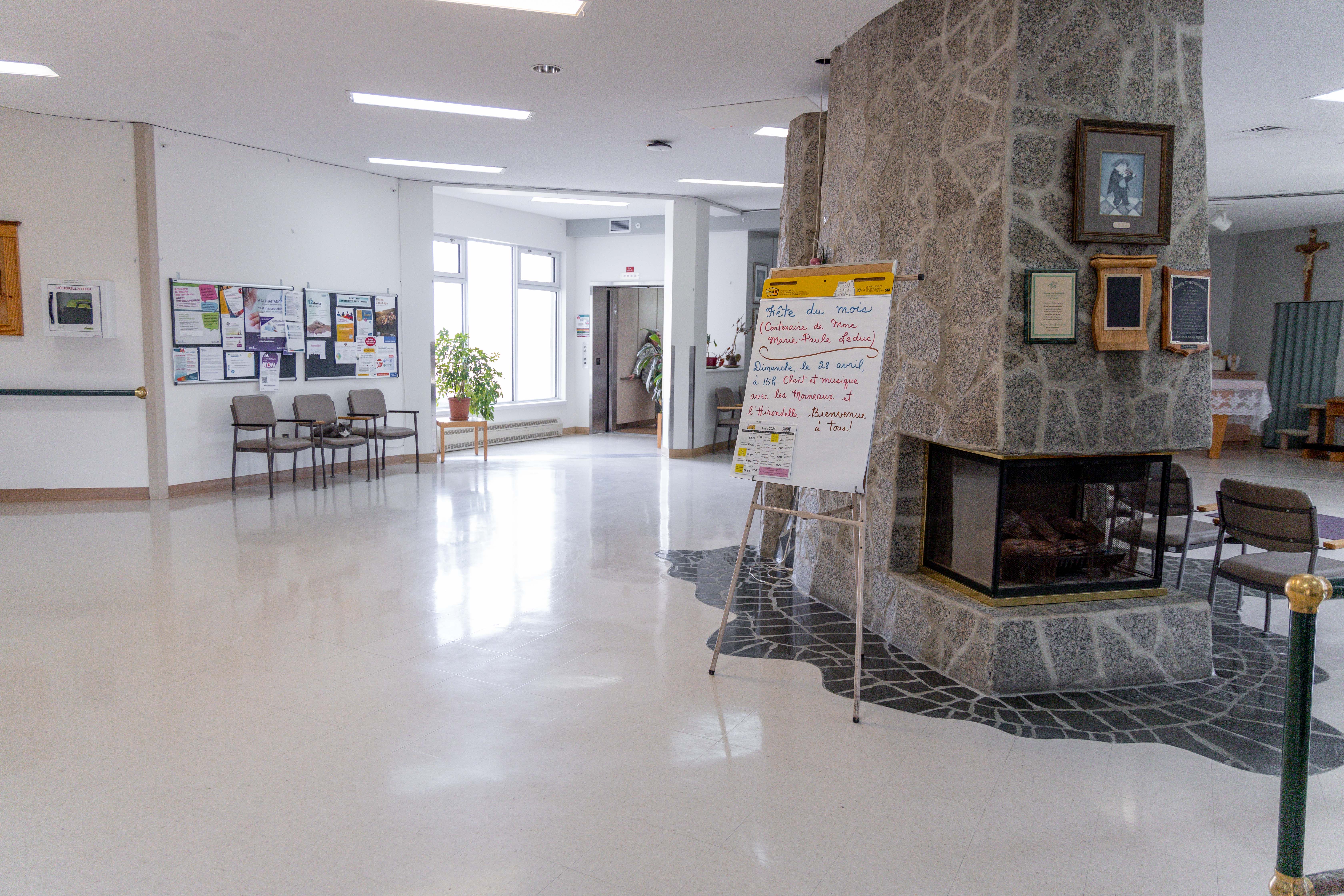 hall avec foyer